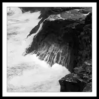 Vágar / Bøsdalafossur Waterfall