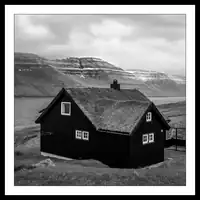 Kalsoy / Mikladalur / Faroese House with view of Kunoy